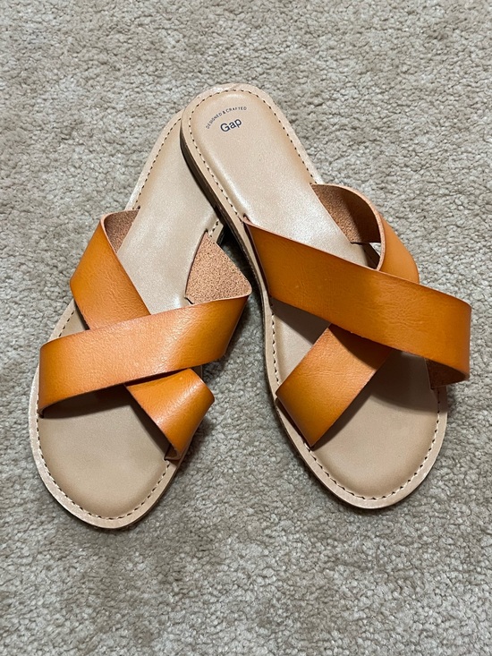 GAP Shoes - NWOT - GAP Women's Cognac Leather Cross-Strap Slide Sandals